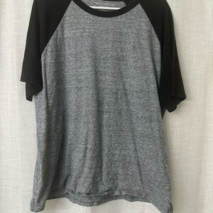 American Eagle Outfitters Gray and Black Raglan Tee